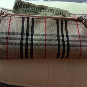 Striped polyester wallet w 5 compartments $29+free scarf or Hat.